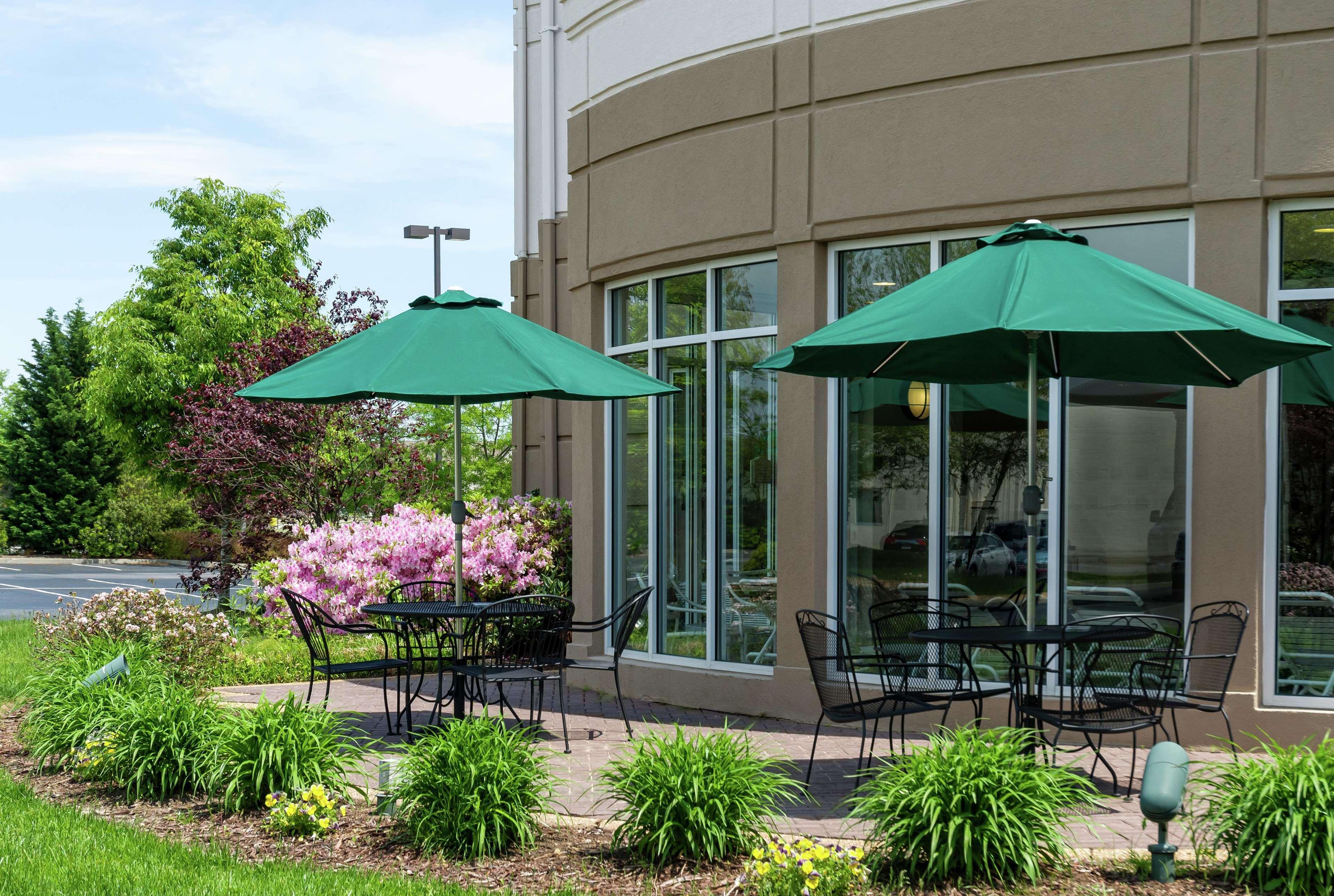 Hilton Garden Inn Ньюпорт-Ньюс Экстерьер фото